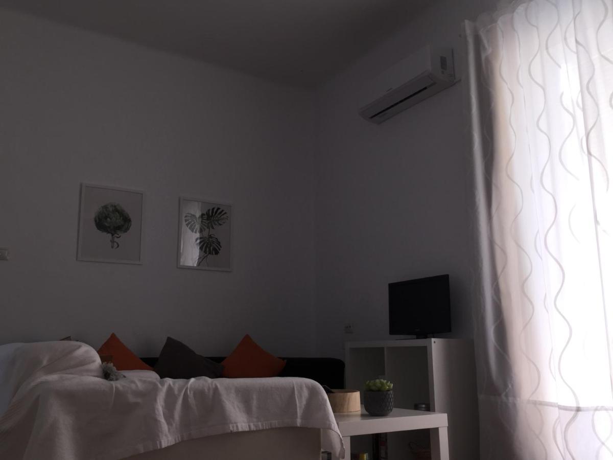 Apartamento Tia Maria Apartament Malaga Zewnętrze zdjęcie