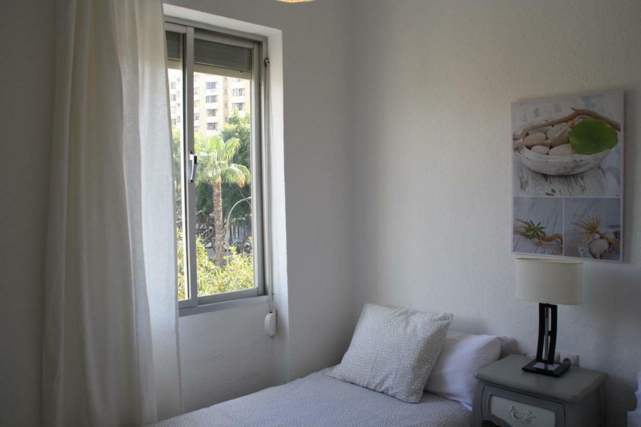 Apartamento Tia Maria Apartament Malaga Zewnętrze zdjęcie